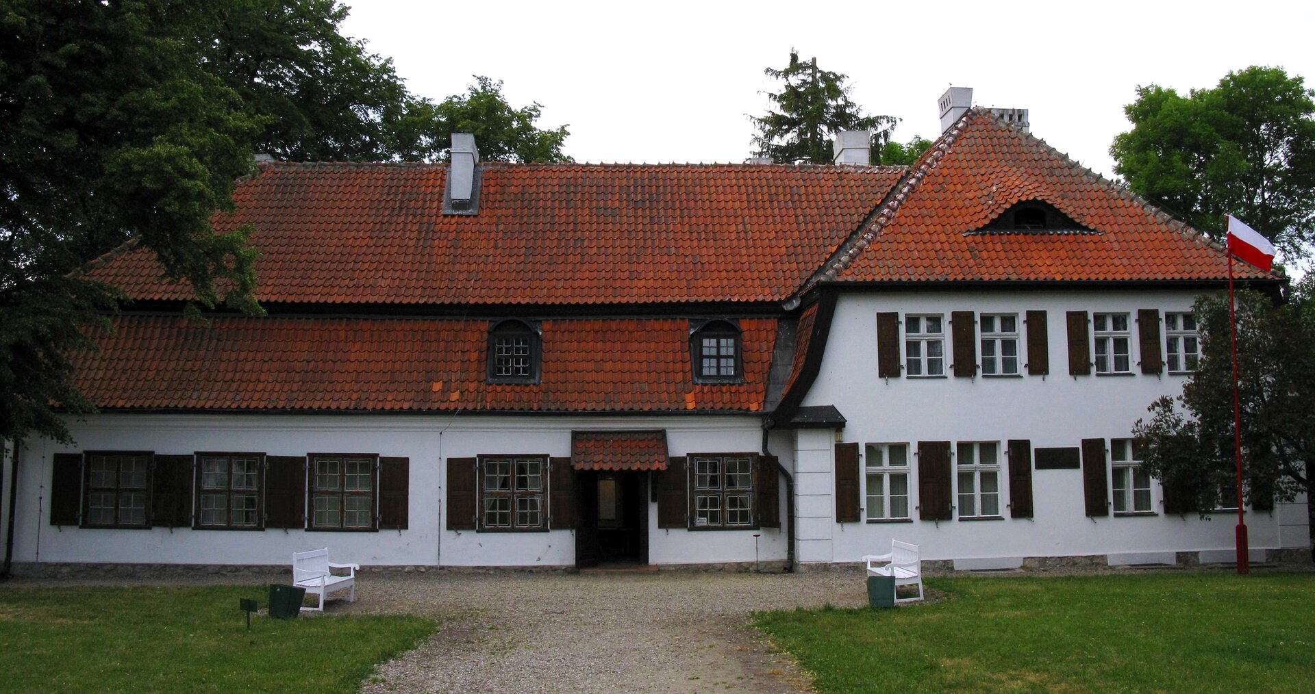 W Będominie na Kaszubach znajduje się Muzeum Hymnu Narodowego. W Będominie na Kaszubach znajduje się Muzeum Hymnu Narodowego. Źródło: Maciej Szczepańczyk, licencja: CC BY 3.0.