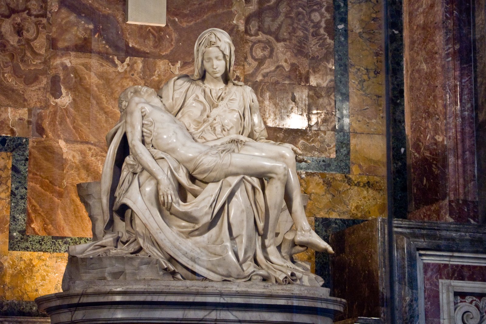 Michał Anioł, Pieta, 1498–1500, biały marmur, Bazylika św. Piotra, Watykan Michał Anioł, Pieta, 1498–1500, biały marmur, Bazylika św. Piotra, Watykan Źródło: Stanislav Traykov, Niabot, licencja: CC BY-SA 3.0.