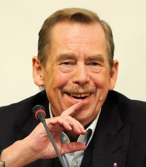 Václav Havel Źródło: Ondřej Sláma, Václav Havel, Fotografia, licencja: CC BY-SA 3.0.