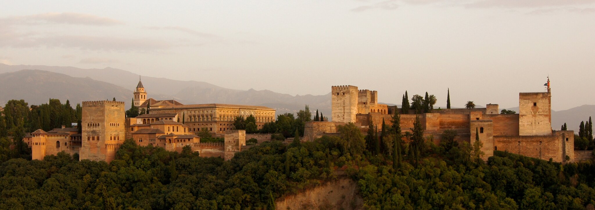 Alhambra, Grenada (Hiszpania) Alhambra, Grenada (Hiszpania) Źródło: domena publiczna.