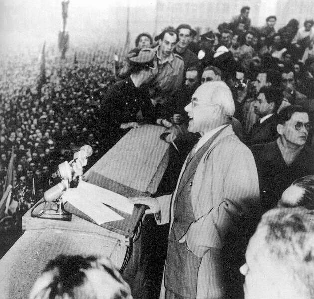 Przemówienie Gomułki na wiecu w Warszawie 24 października 1956