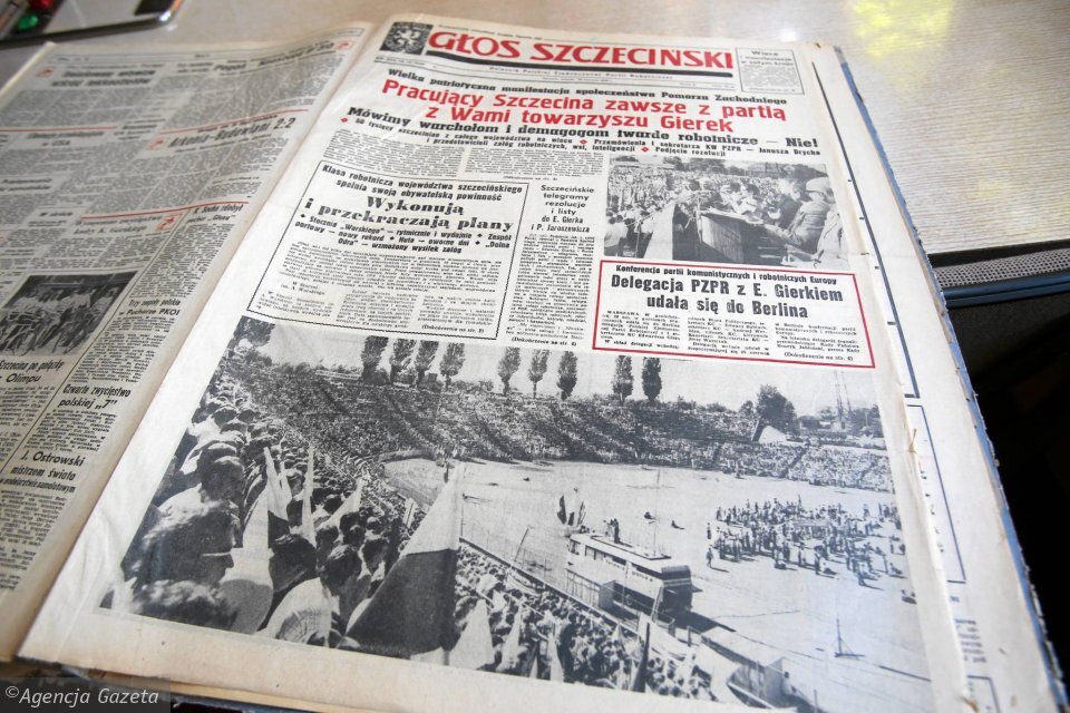 Fotografia barwna przedstawiająca fragment gazety "Głos Szczeciński".