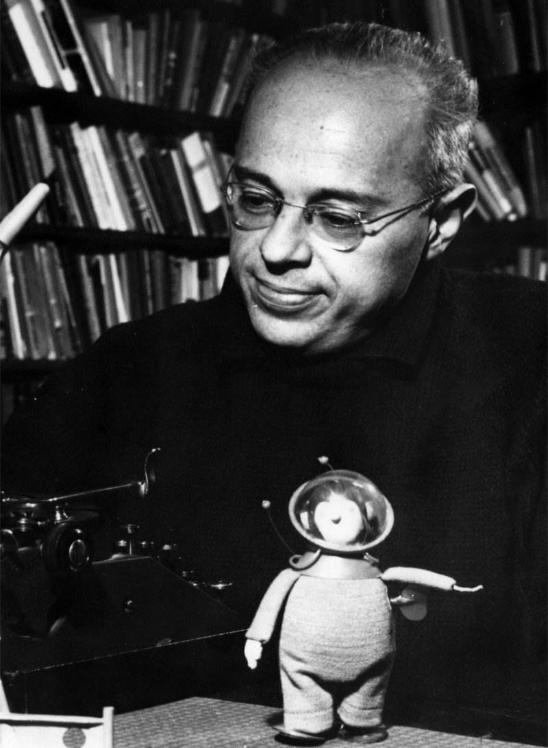 Stanisław Lem Źródło: Stanisław Lem, 1966, Fotografia, licencja: CC BY-SA 3.0.