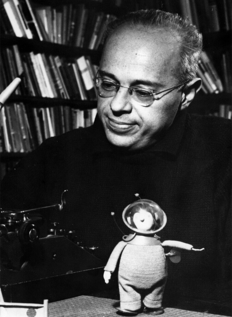 Stanisław Lem Źródło: Stanisław Lem, 1966, Fotografia, licencja: CC BY-SA 3.0.