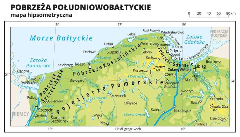 Ilustracja przedstawia mapę hipsometryczną Pobrzeży Południowobałtyckich na terenie Polski. Na mapie dominuje kolor zielony oznaczający niziny. Oznaczono i opisano miasta, rzeki, jeziora i szczyty. Opisano pobrzeża i pojezierza, morze, zatoki i wyspy. Opisano państwa sąsiadujące z Polską. Dookoła mapy w białej ramce opisano współrzędne geograficzne co dwa stopnie.