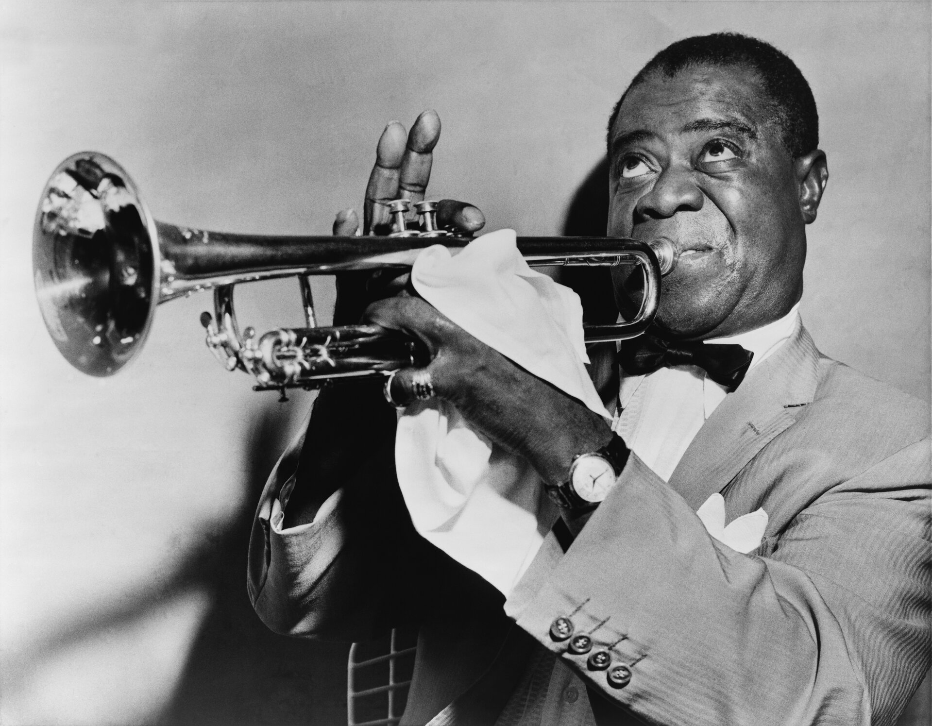 Louis Armstrong (1901–1971) trębacz, śpiewak, kompozytor Źródło: Louis Armstrong (1901–1971) trębacz, śpiewak, kompozytor, Fotografia, Biblioteka Kongresu Stanów Zjednoczonych, domena publiczna.