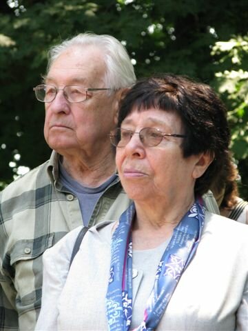 Joanna Olczak-Ronikier z Andrzejem Wajdą Joanna Olczak-Ronikier z Andrzejem Wajdą Źródło: Mariusz Kubik, 2008, fotografia barwna, licencja: CC BY 3.0.