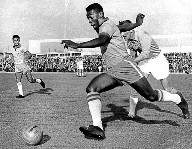 Pelé w 1960 roku Pelé w 1960 roku Źródło: domena publiczna.