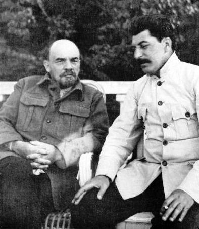 Lenin i Stalin Lenin i Stalin Źródło: domena publiczna.