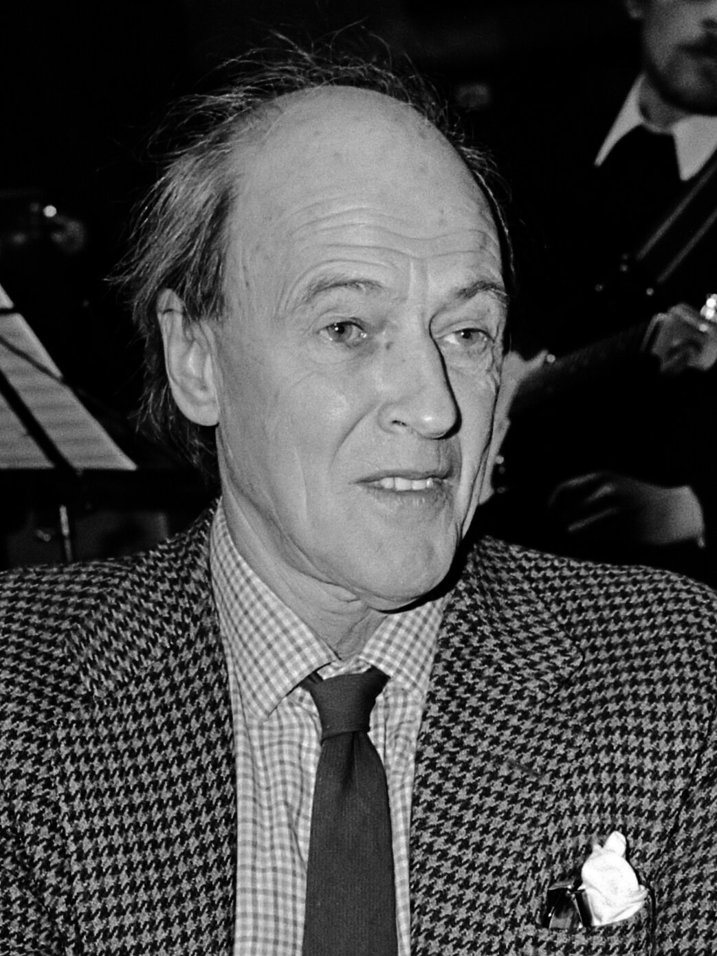 Zdjęcie - portret, Roald Dahl (BIOGRAM) Źródło: domena publiczna.