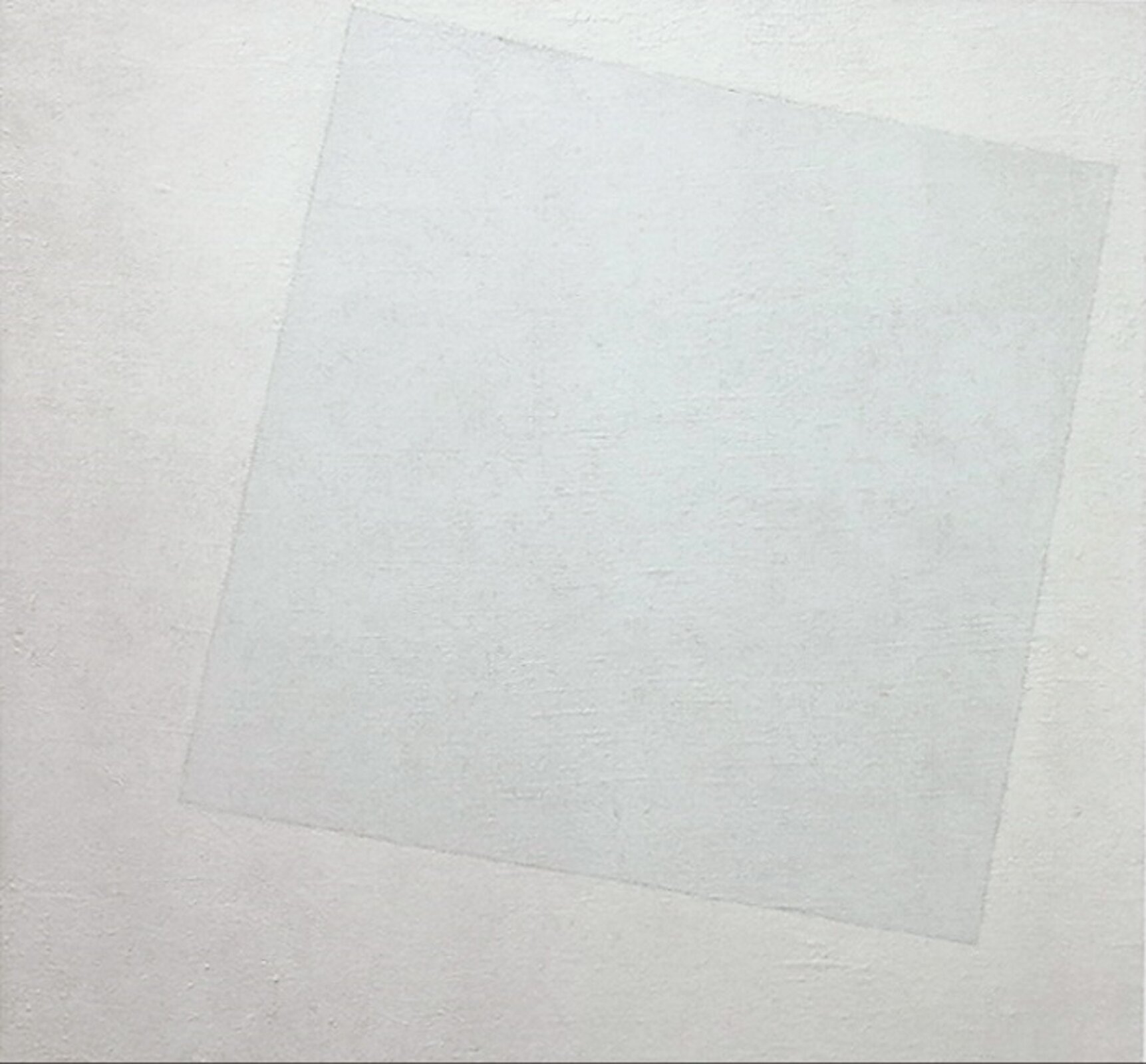 Ilustracja przedstawia pracę Kazimierza Malewicza pt. „Kompozycja suprematyczna: białe na białym”. Dzieło powstało w latach 1917-1918. Na jasnym tle znajduje się ułożona kwadratowa, biała kartka. Autor pracy był czołowym artystą awangardy oraz twórcą suprematyzmu.