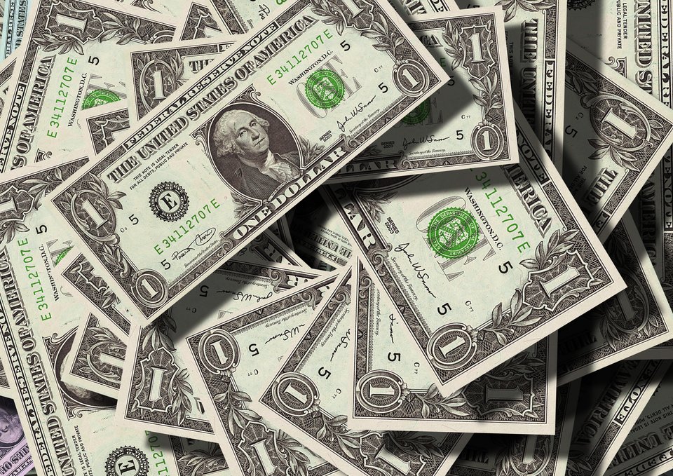 Dolar amerykański pozostaje w dalszym ciągu jedną z głównych walut światowych Źródło: pixabay, Dolar amerykański pozostaje w dalszym ciągu jedną z głównych walut światowych, licencja: CC 0.