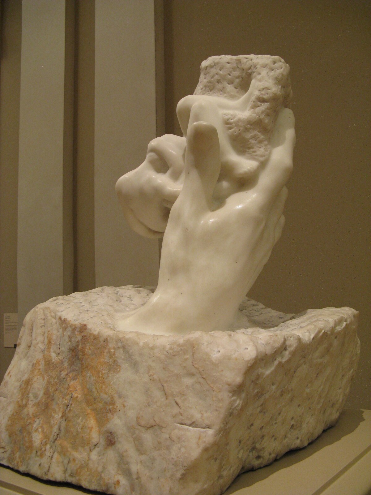 Ręka Boga Źródło: Auguste Rodin, Ręka Boga, 1917, rzeźba w marmurze, domena publiczna.