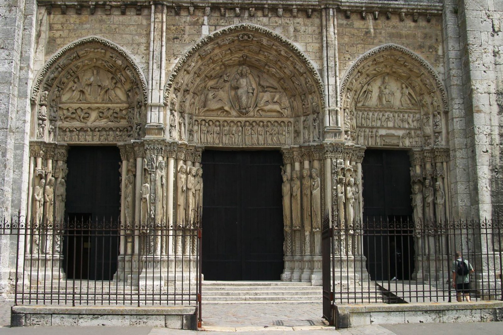 Katedra w Chartres, Portal Królewski Katedra w Chartres, Portal Królewski Źródło: Nina Aldin Thune, licencja: CC BY-SA 3.0.