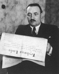 Bolesław Bierut Źródło: Bolesław Bierut, Fotografia, domena publiczna.
