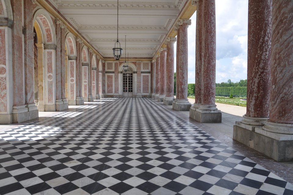 Grand Trianon w Wersalu Grand Trianon w Wersalu Źródło: Azurfrog, Wikimedia Commons, licencja: CC BY-SA 3.0.